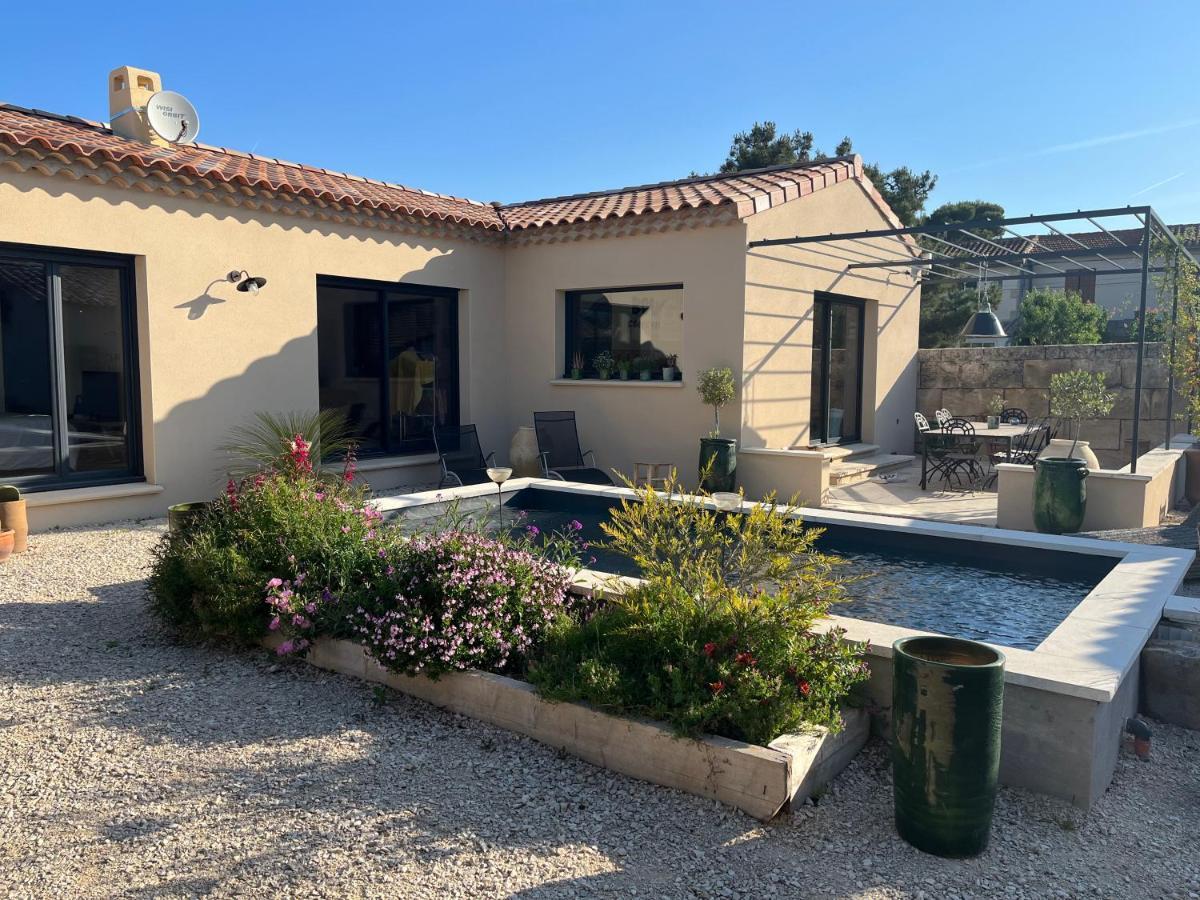 Apartmán Studio Dans Les Alpilles Fontvieille Exteriér fotografie