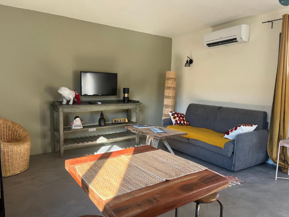 Apartmán Studio Dans Les Alpilles Fontvieille Exteriér fotografie
